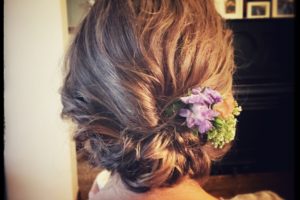 wedding messy hair up