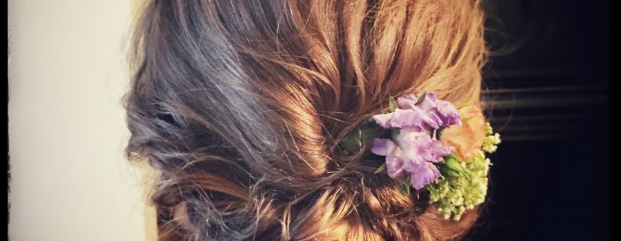 wedding messy hair up