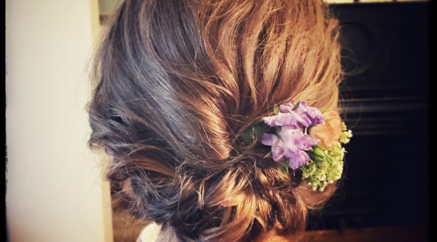 wedding messy hair up