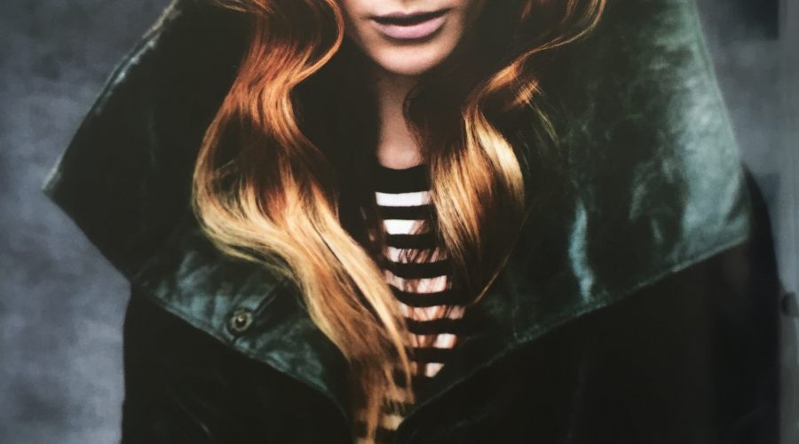wavy hair, redhead